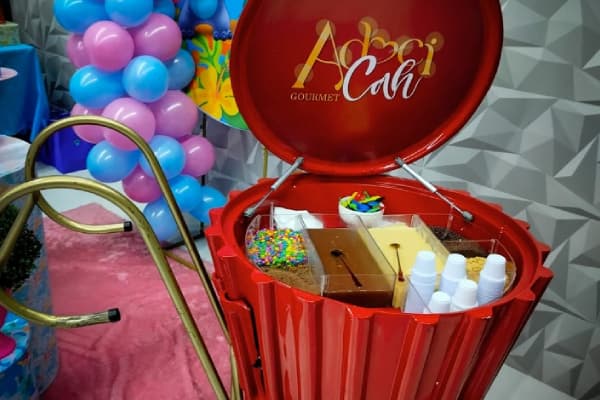 Carrinho de brigadeiro em evento